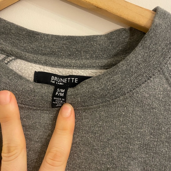 Brunette the label -grey crew neck - small - Picture 2 of 2